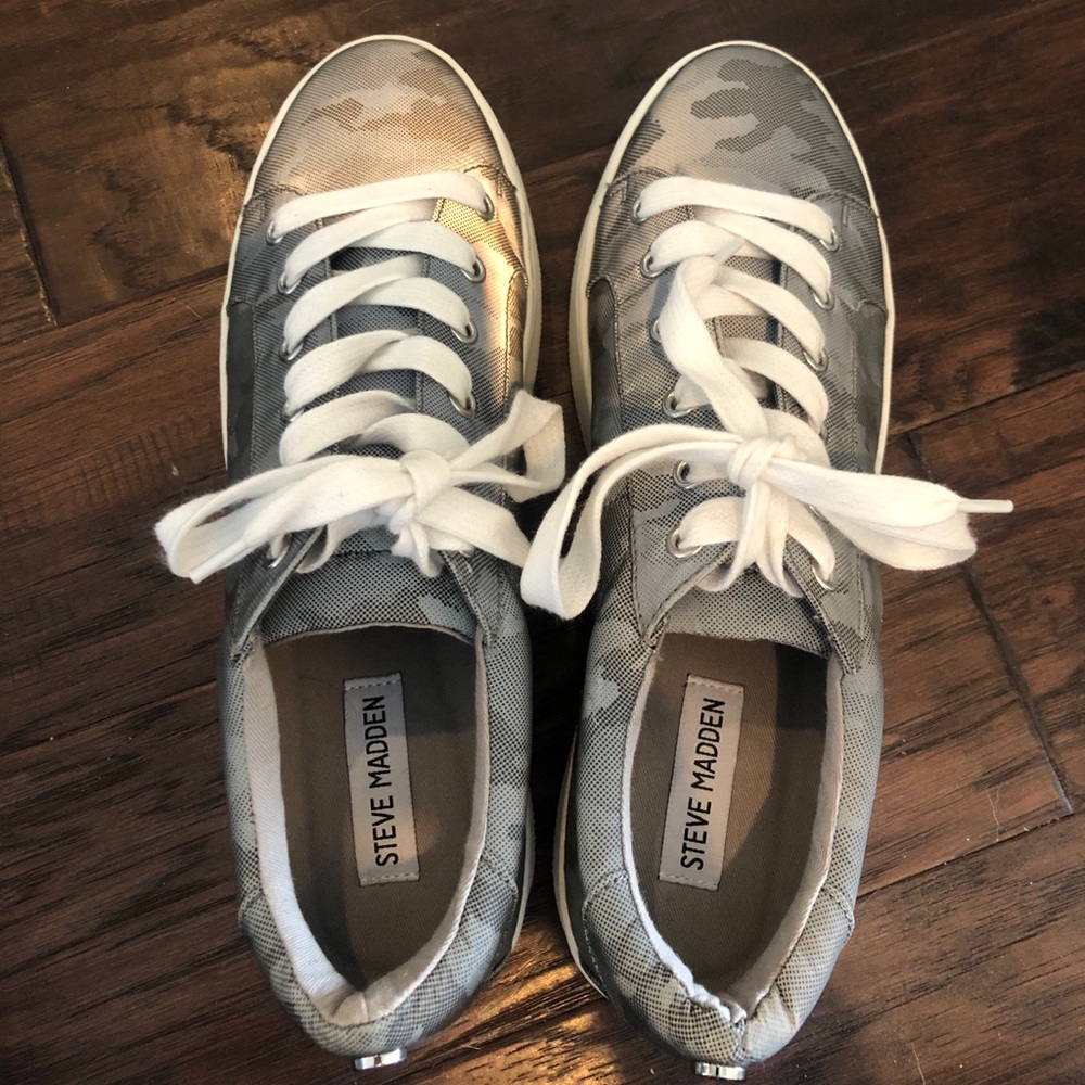 Steve Madden camo platform sneakers
